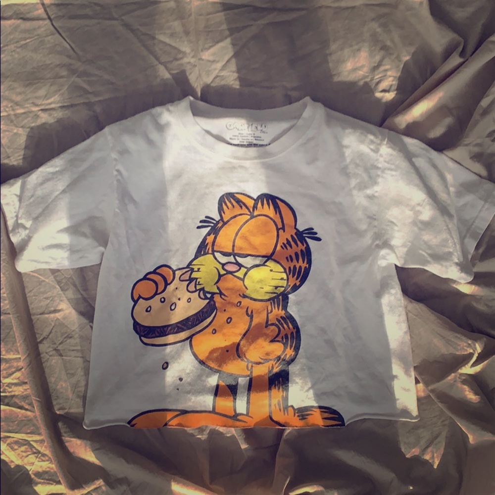 Garfelid cropped tee